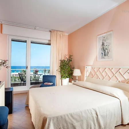 Calipso Hotel 4*